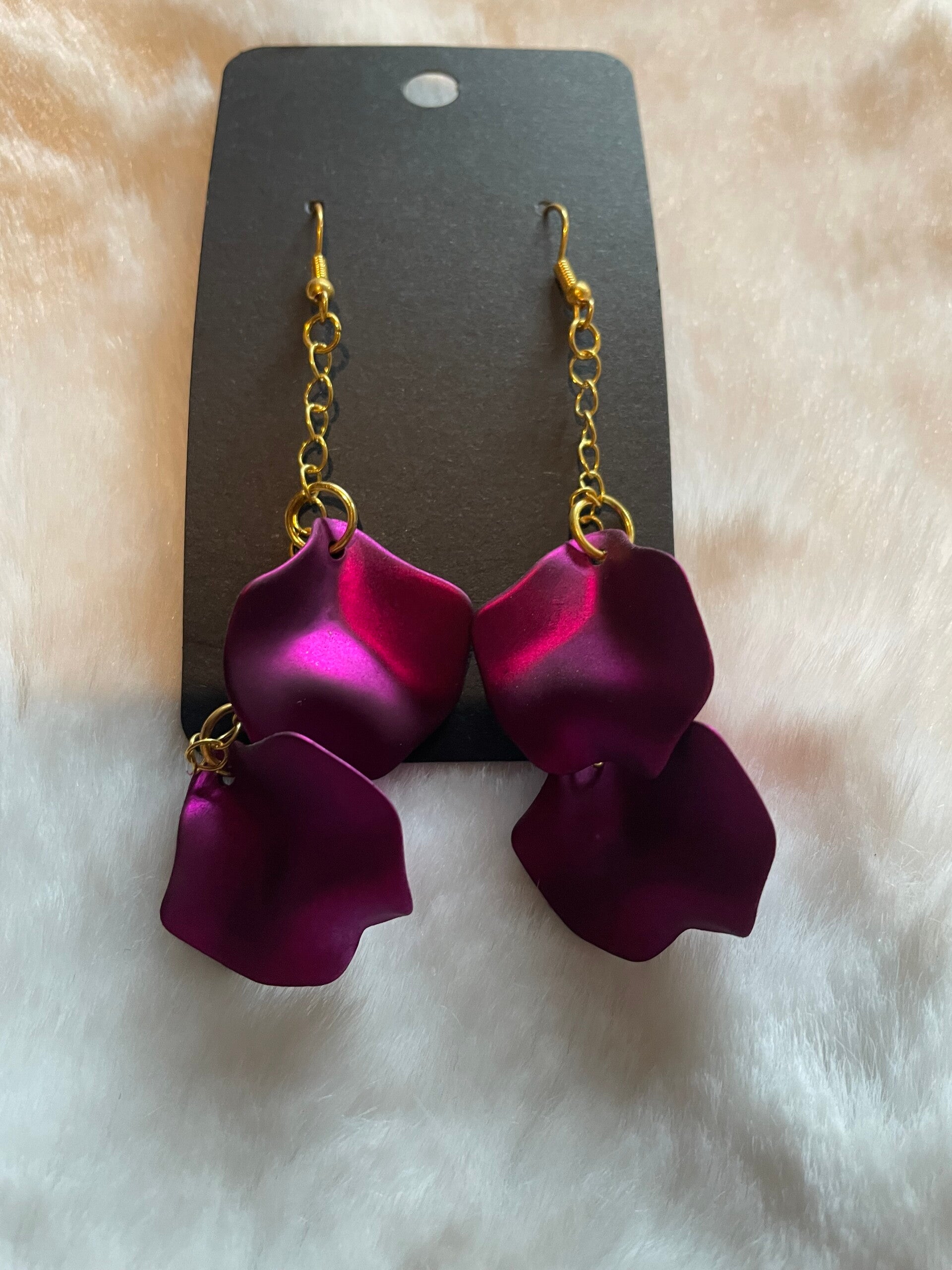 Goud met bloemenblaadjes