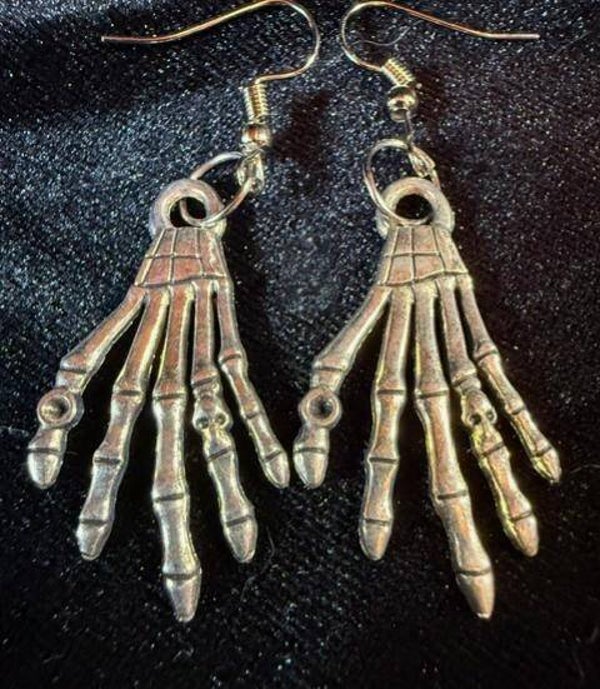 Skeleton Hands Earrings