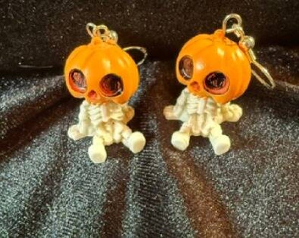 Little Skeleton Pumpkin Head Earrings