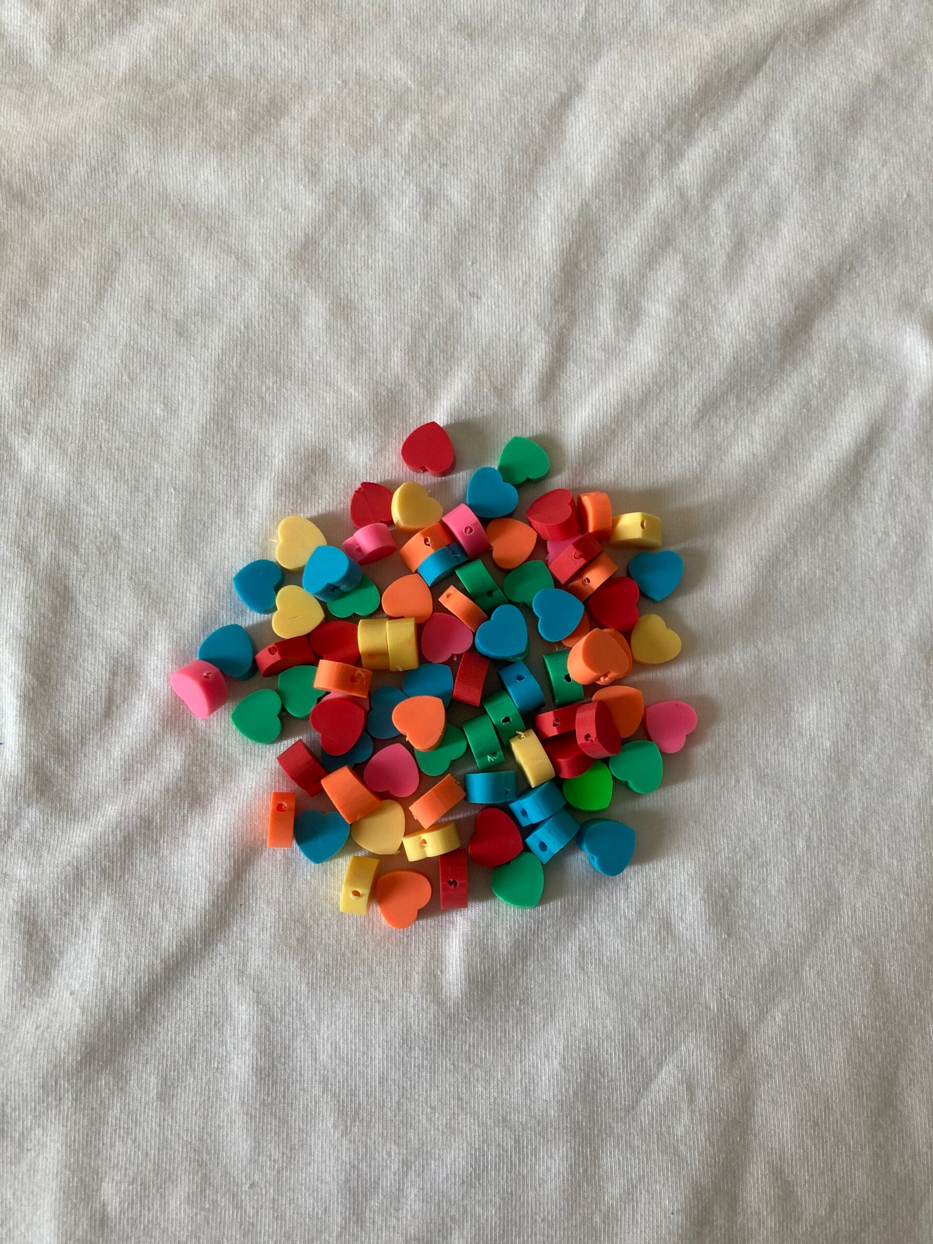 Neon hearts polymeer (per stuk)