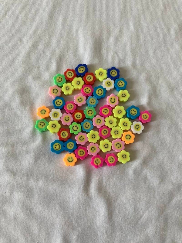 Flower smiley mix polymeer (per stuk)