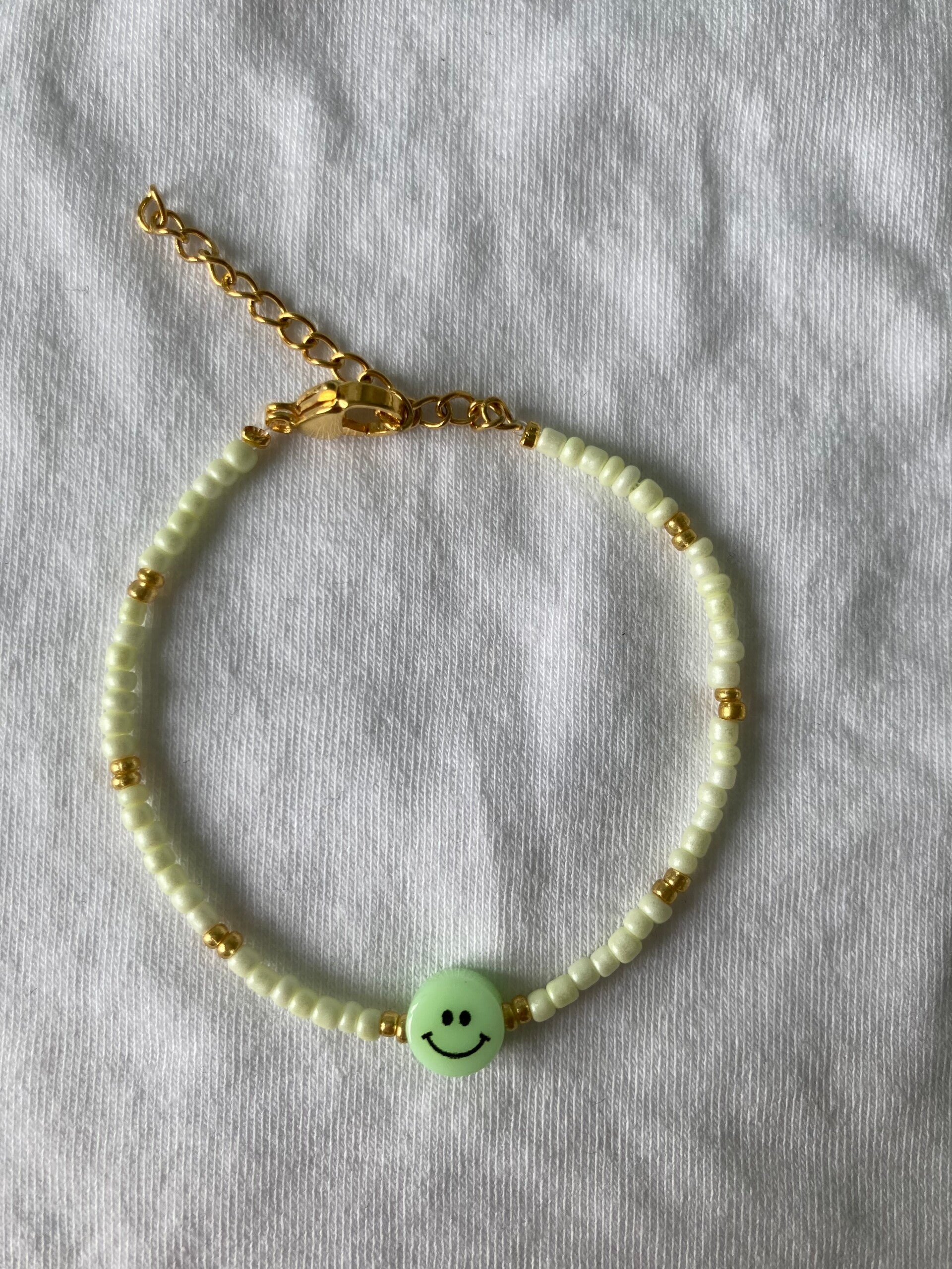 Smiley armbandje green