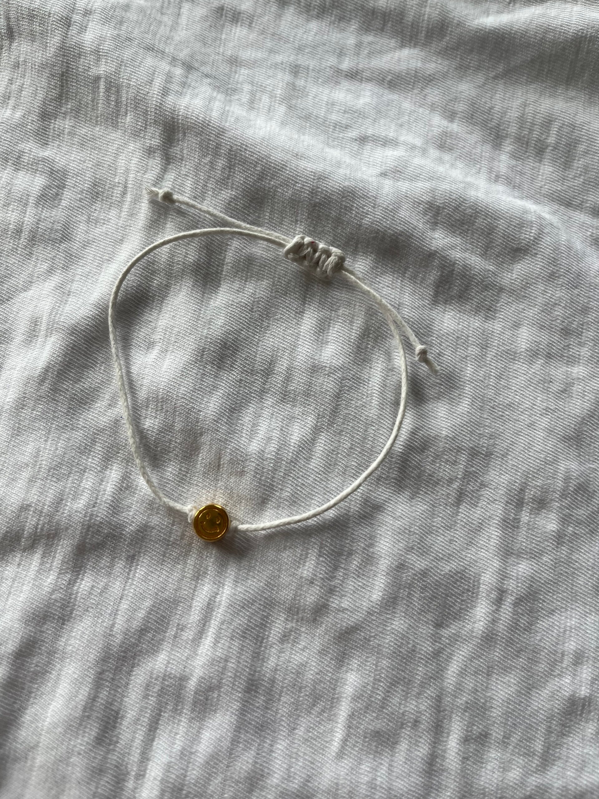 Smile white bracelet