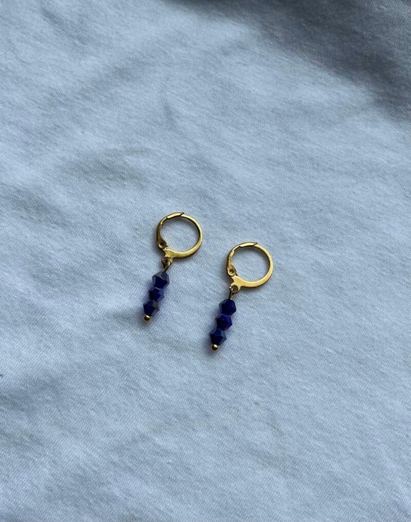Dark blue sparkle earrings (per paar)
