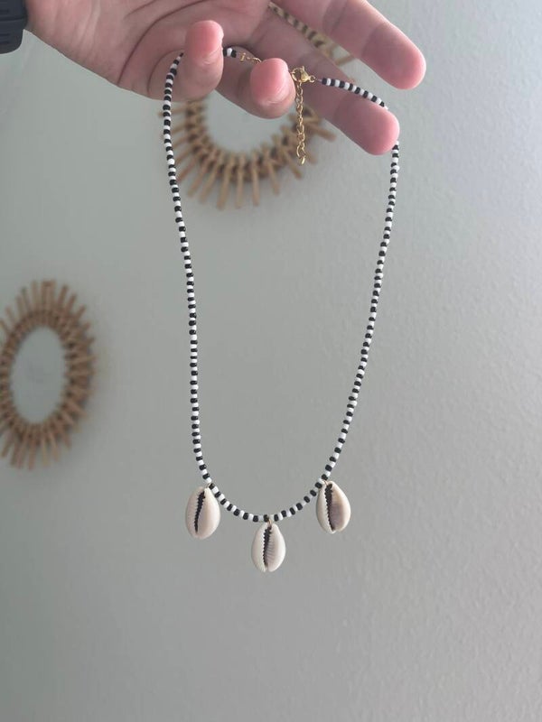 Shell necklace