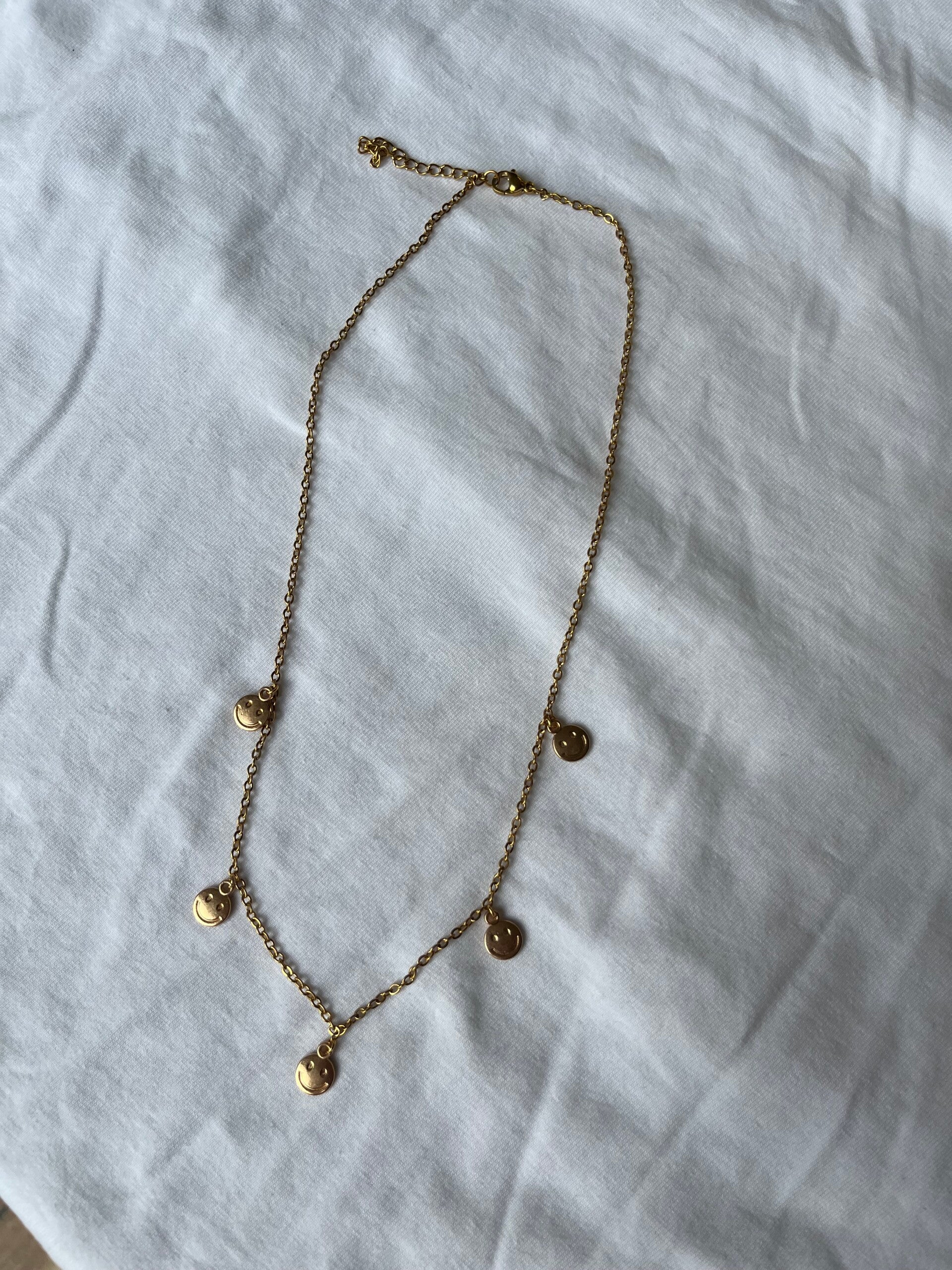 A Lot of smile Necklace gold