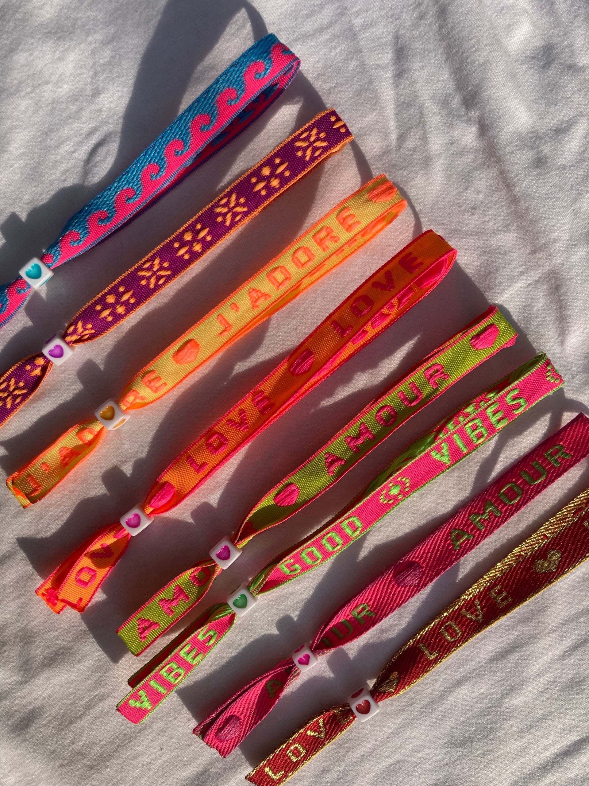 Neon lintarmbandjes (per stuk)