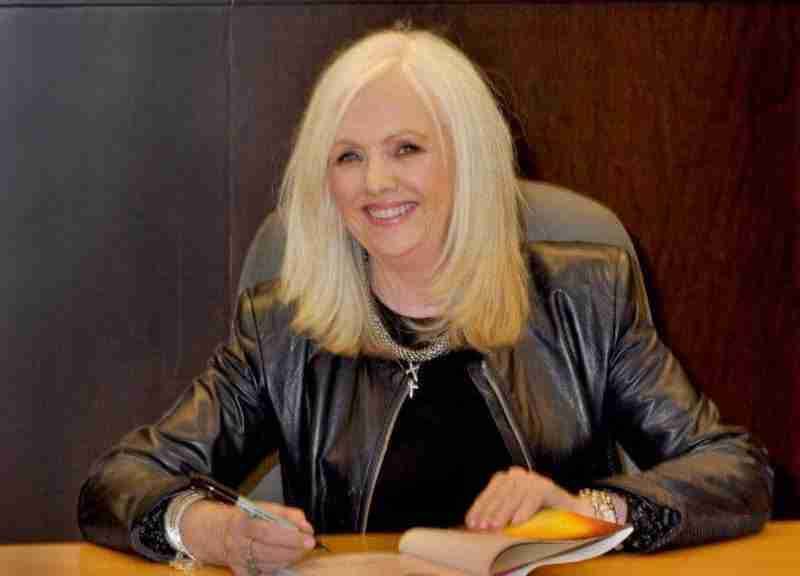 Firma de libros Rhonda Byrne