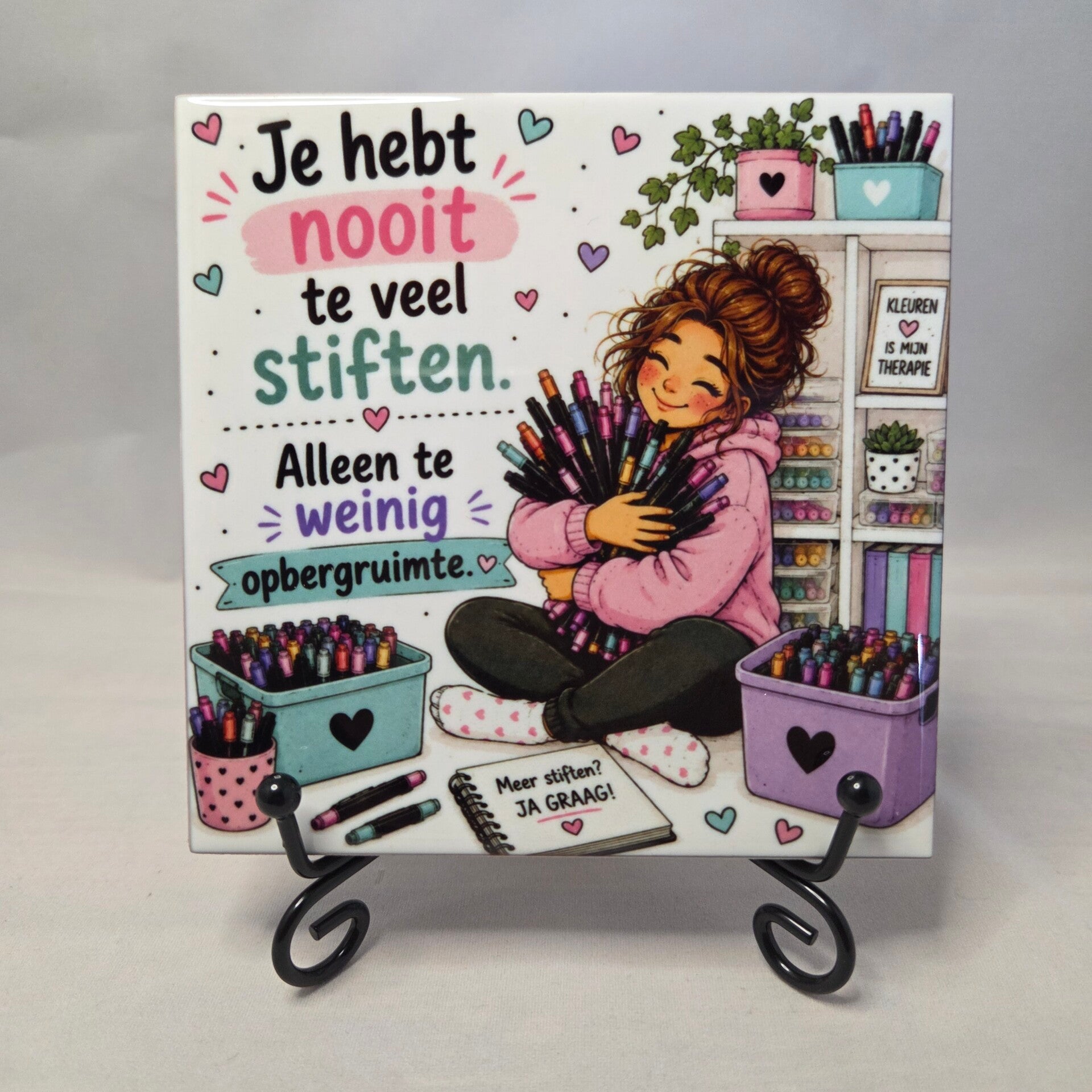 Tegeltje voor Kleurliefhebbers | "Nooit Te Veel Stiften" Cadeau