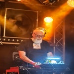 2-standard-ztuefv.jpg