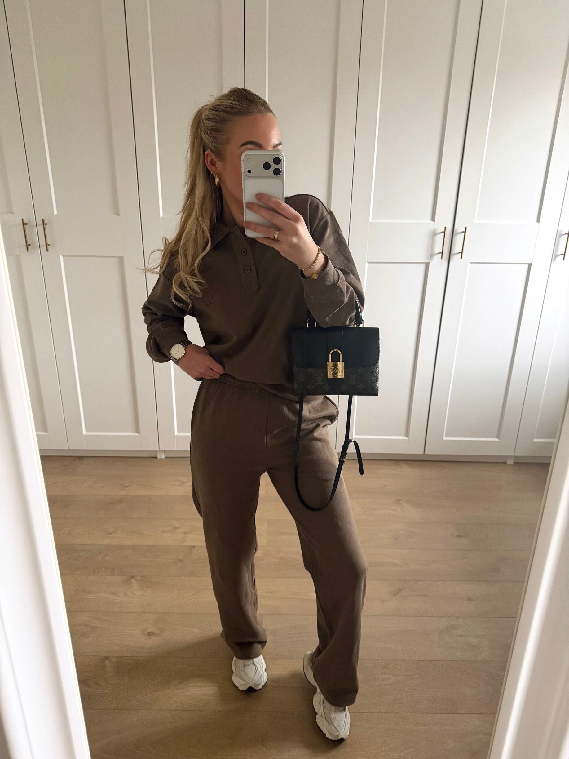 Twee delige set met kraag - bruin