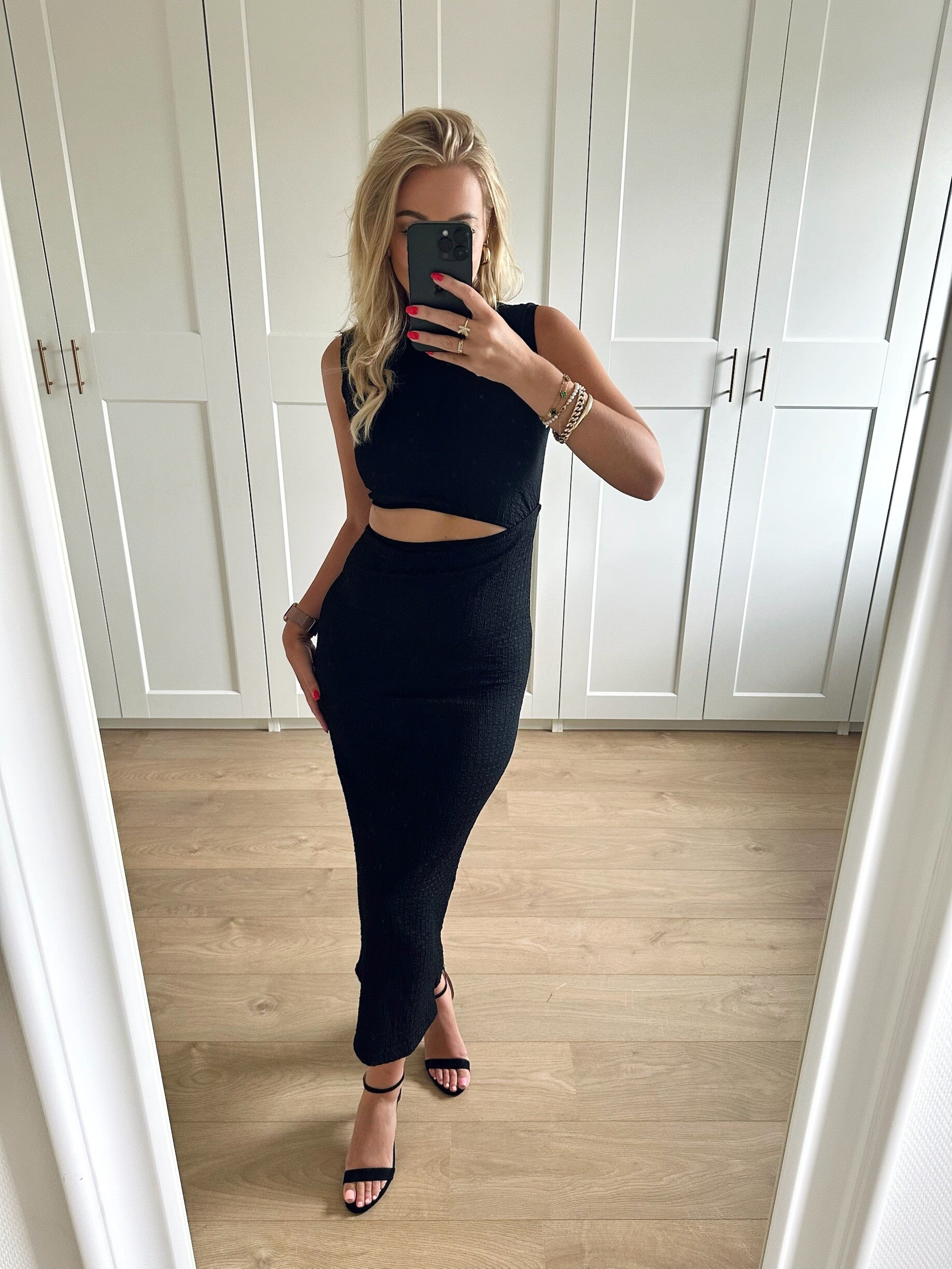 Cut out jurk - zwart
