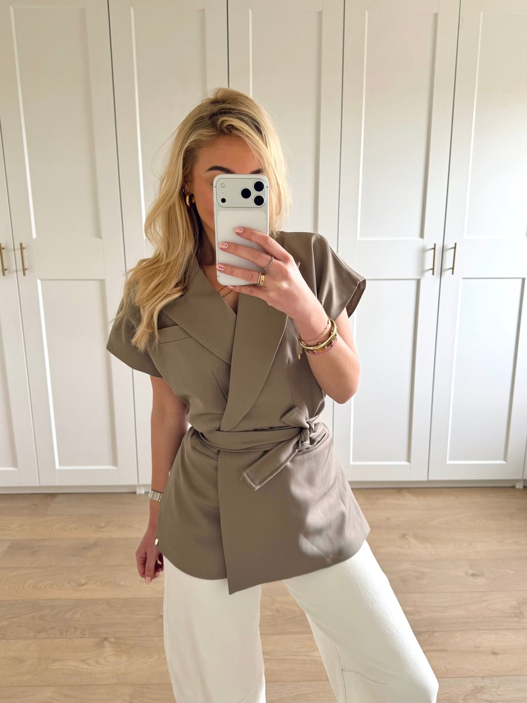 Blazer met ceintuur - taupe