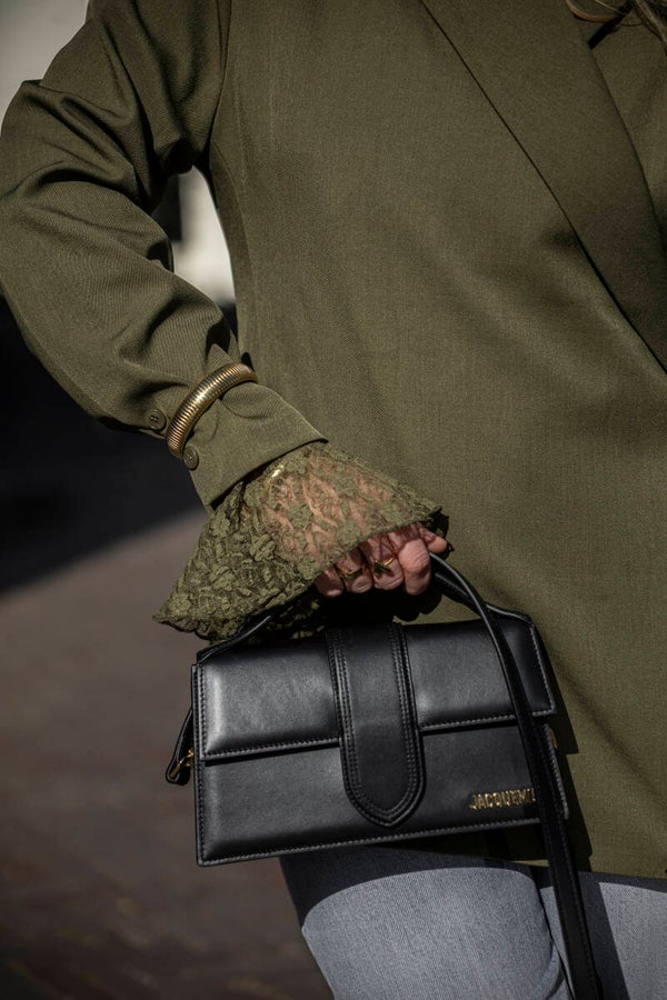 Kanten top met flare mouw - khaki