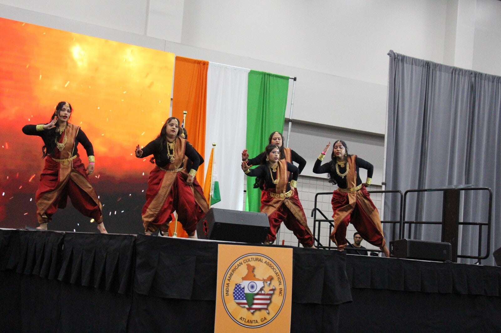 24d89f20-b3f4-48db-a3d1-c20117f67065-standard.jpg