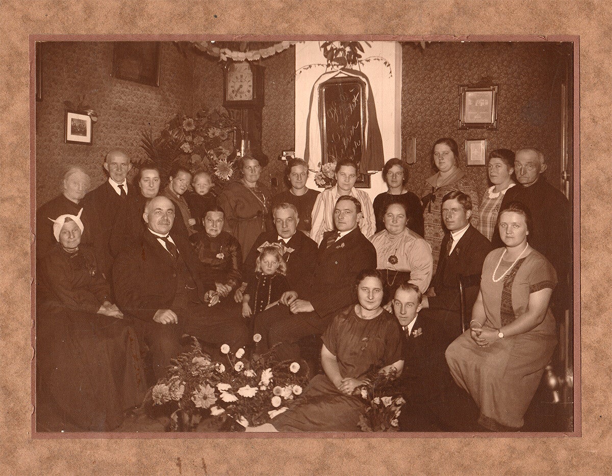 Teinis van Manen en Antje Mulder 25 jaar getrouwd, Hilversum1925