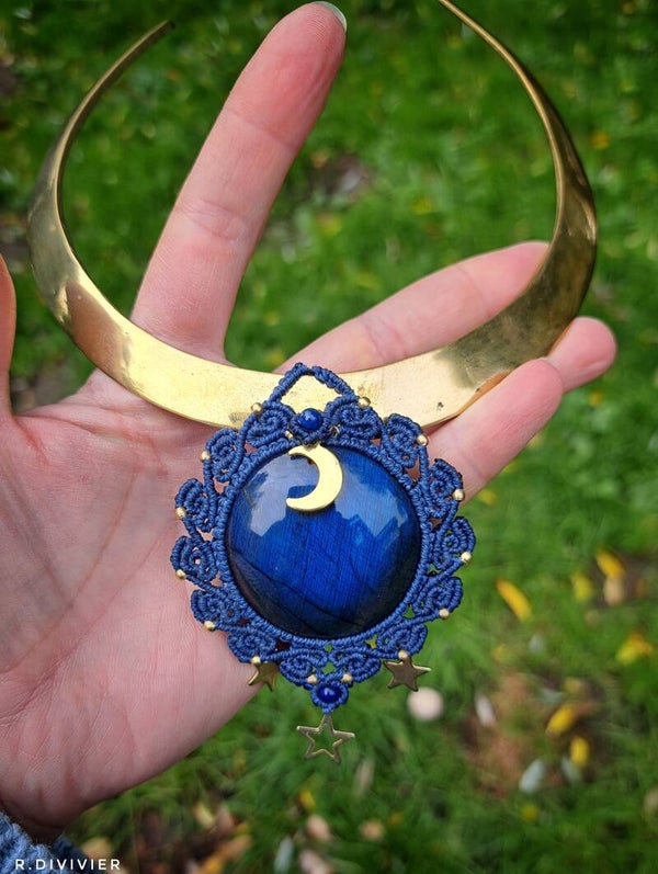 🌙✨ **Das Amulett der Mondgöttin** ✨🌙