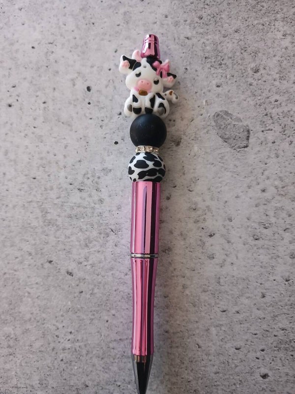 Item #059 Cute Cow Pen