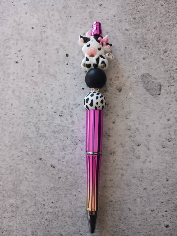 Item #061 Cute Cow Pen