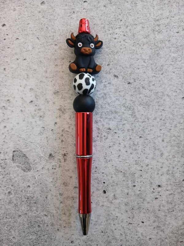 Item #P16 Bull Pen