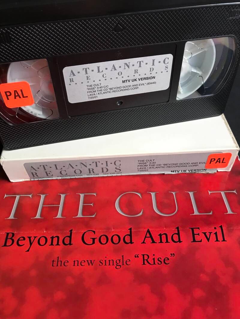 USA 1-track promo video (PAL) on Atlantic Records - 07/20/01 - MTV UK version