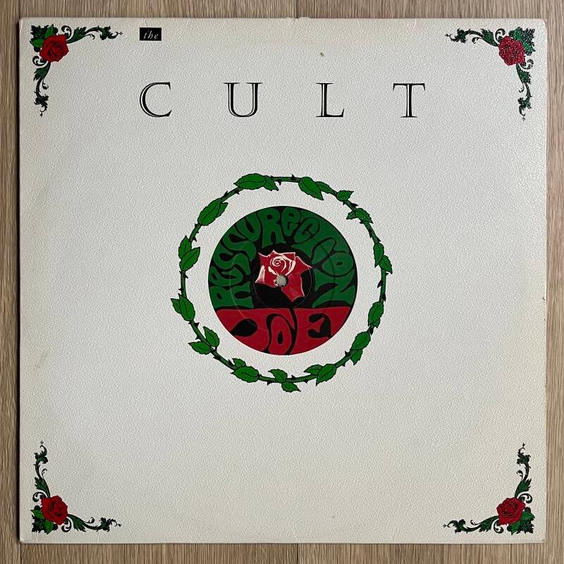 UK BEG 122T die cut textured sleeve