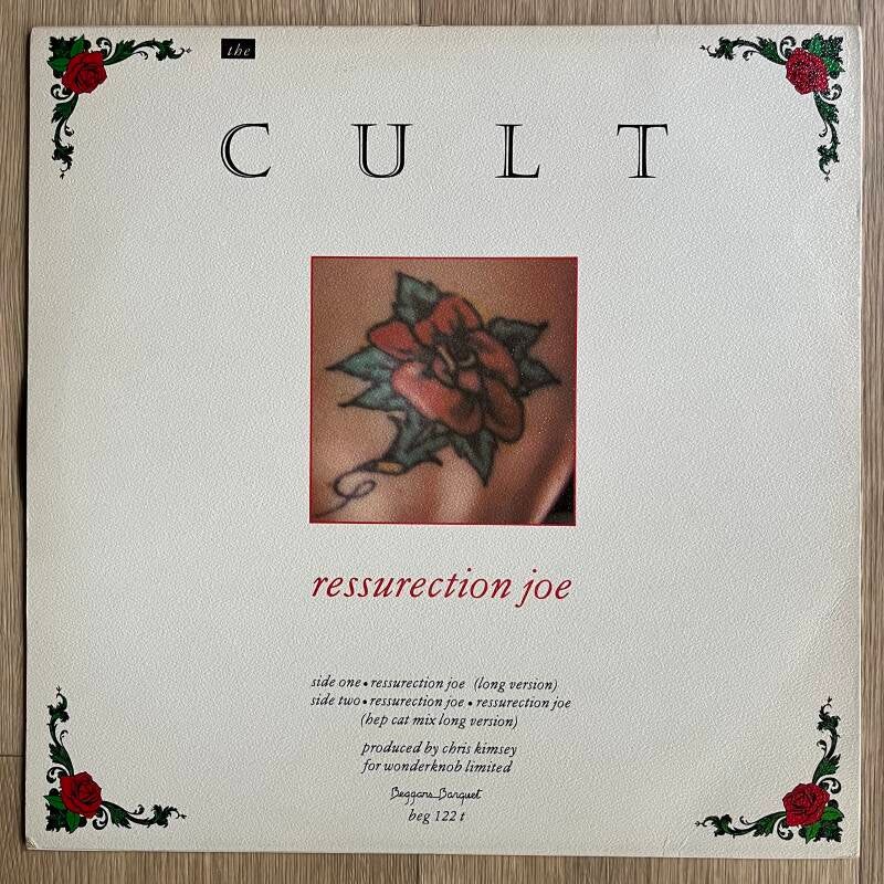 UK BEG 122T die cut textured sleeve