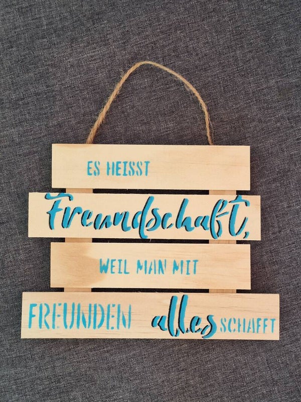 Schild "es heisst Freundschaft..."
