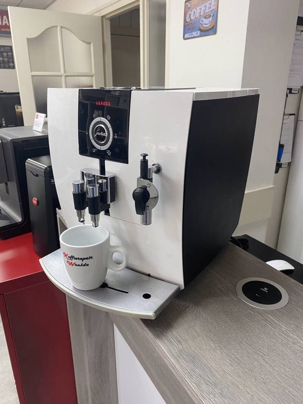 Jura J5 refurbisched  3 maanden garantie