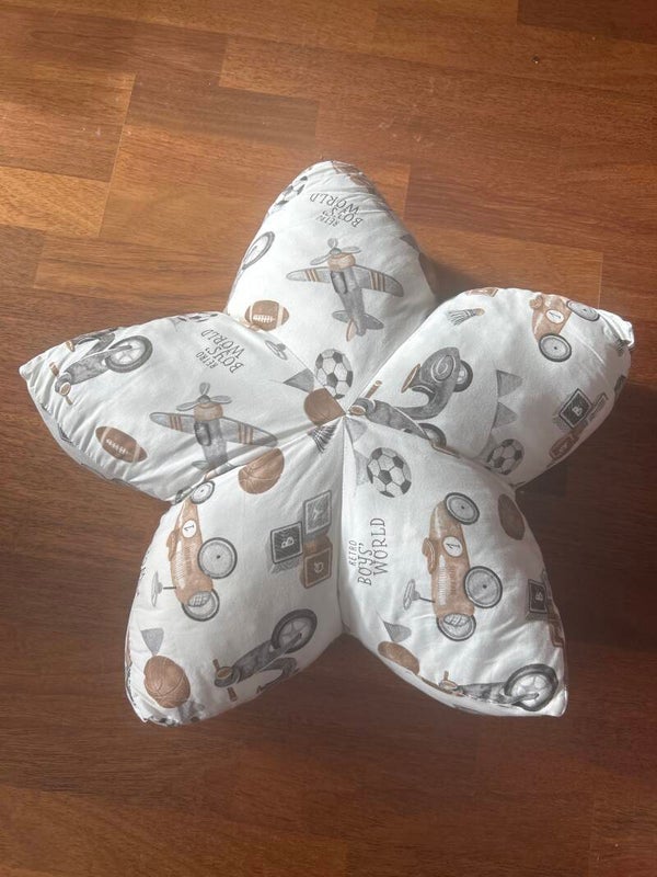 Sternenkissen M - FLACH - graue Blumen auf weiß