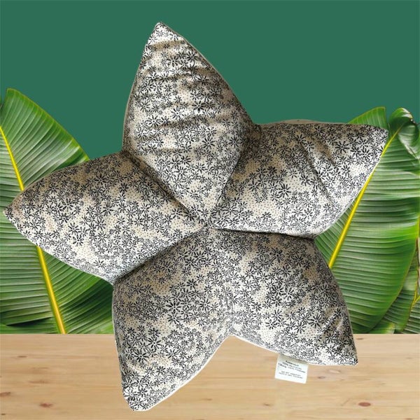 Sternenkissen S - Streublümchen auf beige