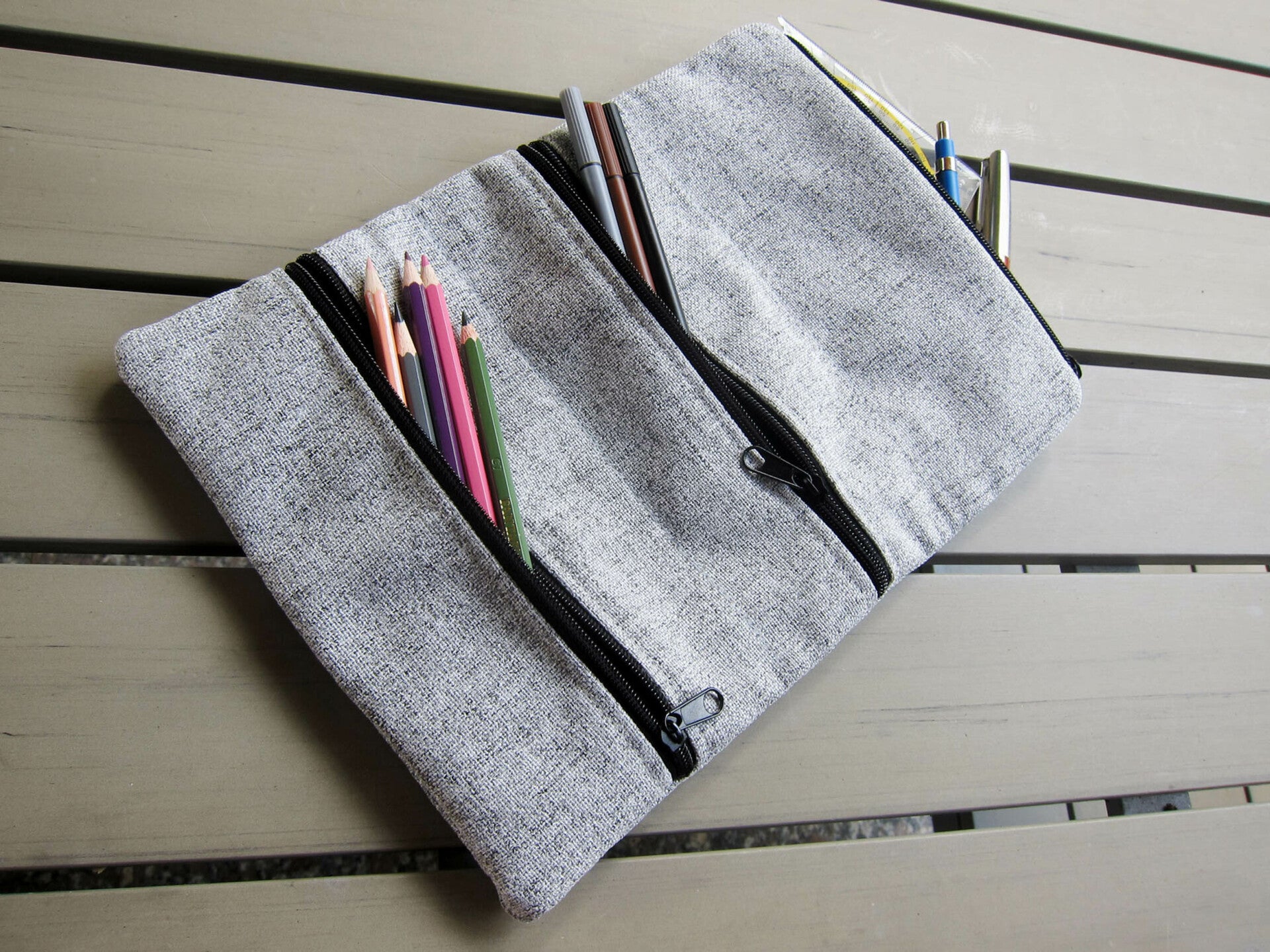 SALE Rollmäppchen  3 Reißverschlüsse Strukturstoff hellgrau