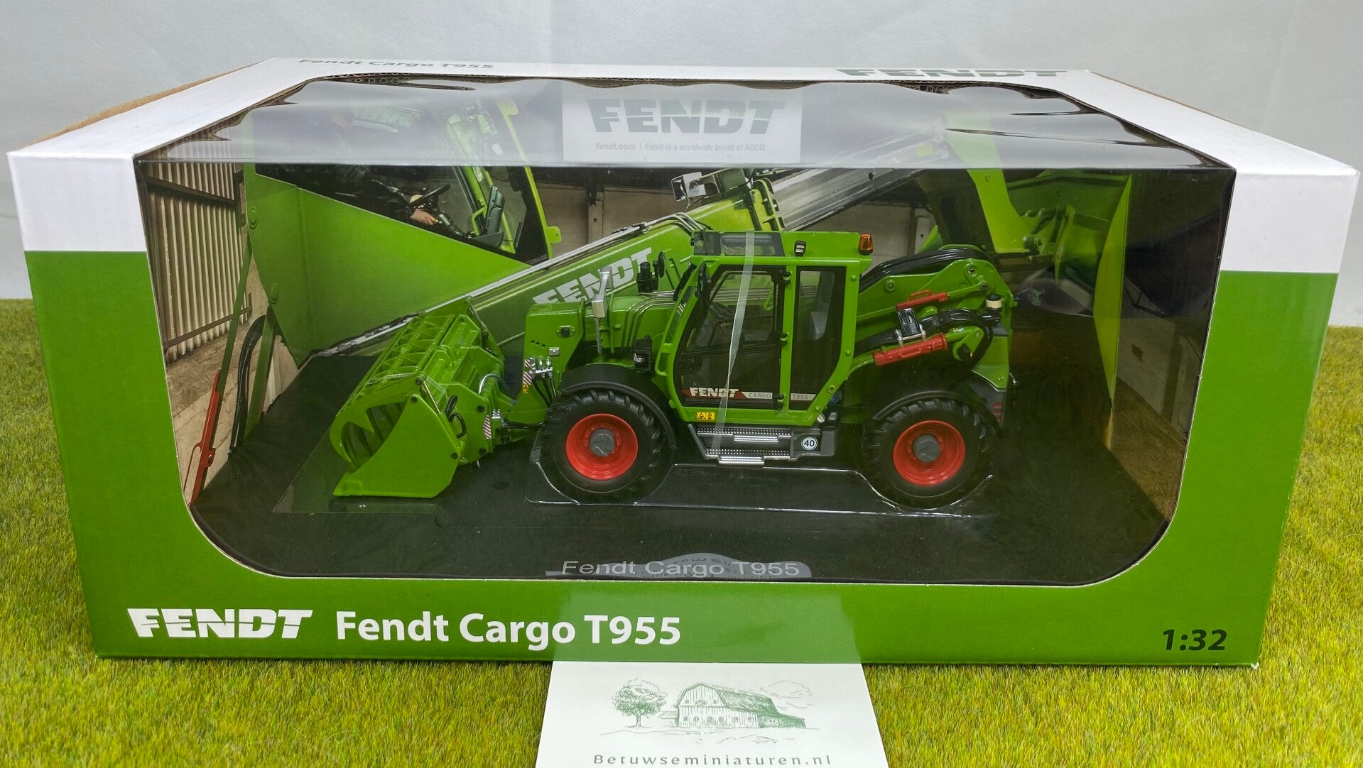 Fendt Cargo T955 verreiker met grijpbak