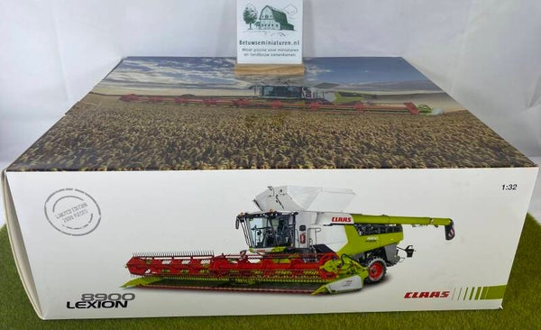 Claas Lexion 8900 TerraTrac met Convio 1380 en trailer