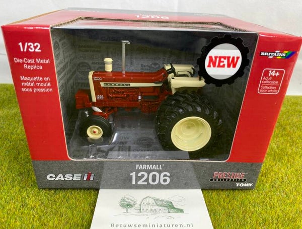 Farmall 1206 op dubbele montering