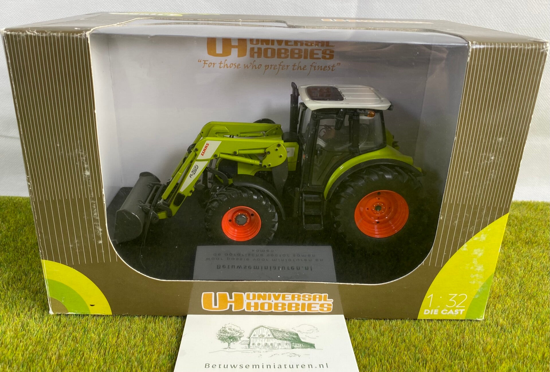 Claas Arion 430 met voorlader