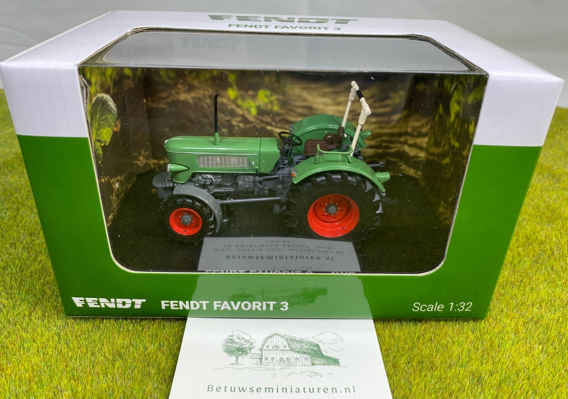 Fendt Favorit 3 4wd met rolbeugel