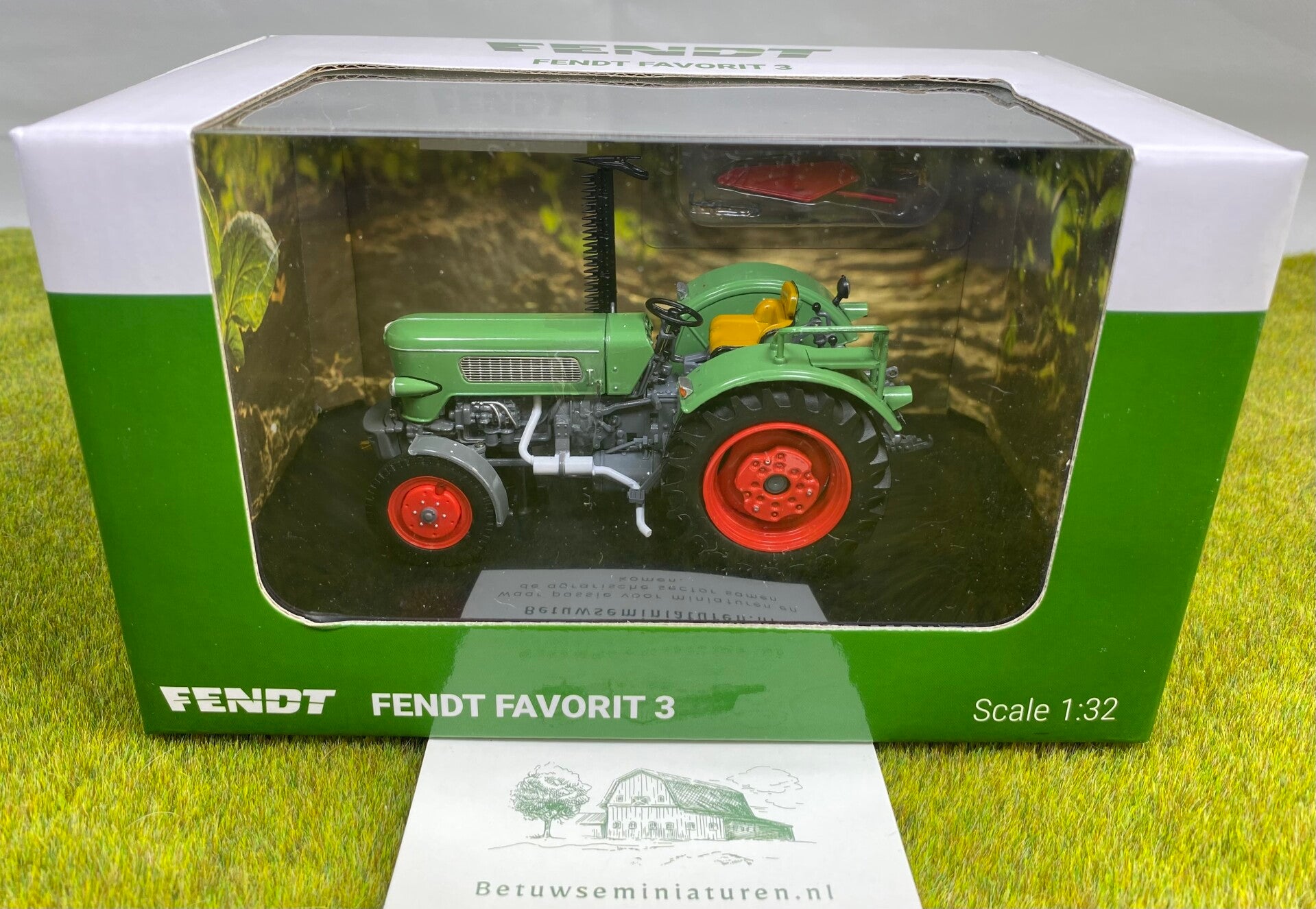 Fendt Favorit 3 2wd met maaibalk