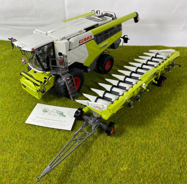 Claas Lexion 8700 wiel met Conspeed 1275C en trailer