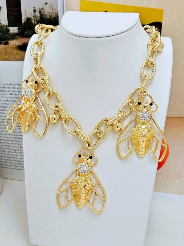 Collar abejas grandes