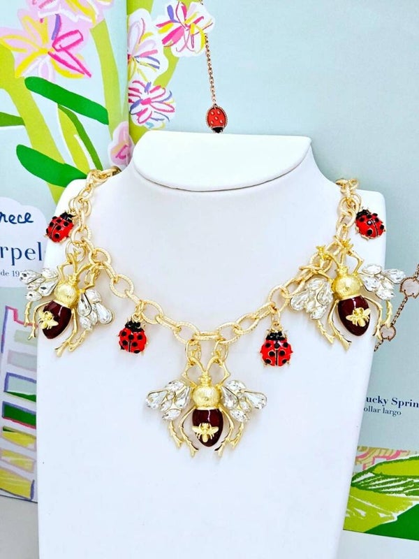 Collar abeja y catarina