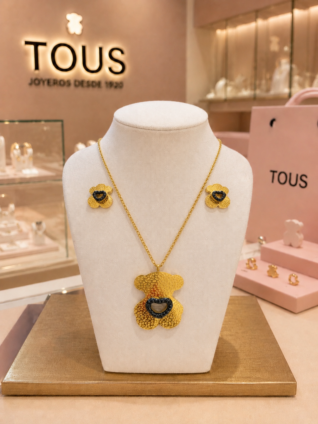 Set Tous