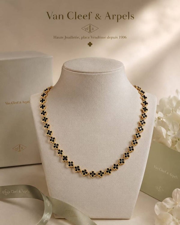 Collar van cleef negro