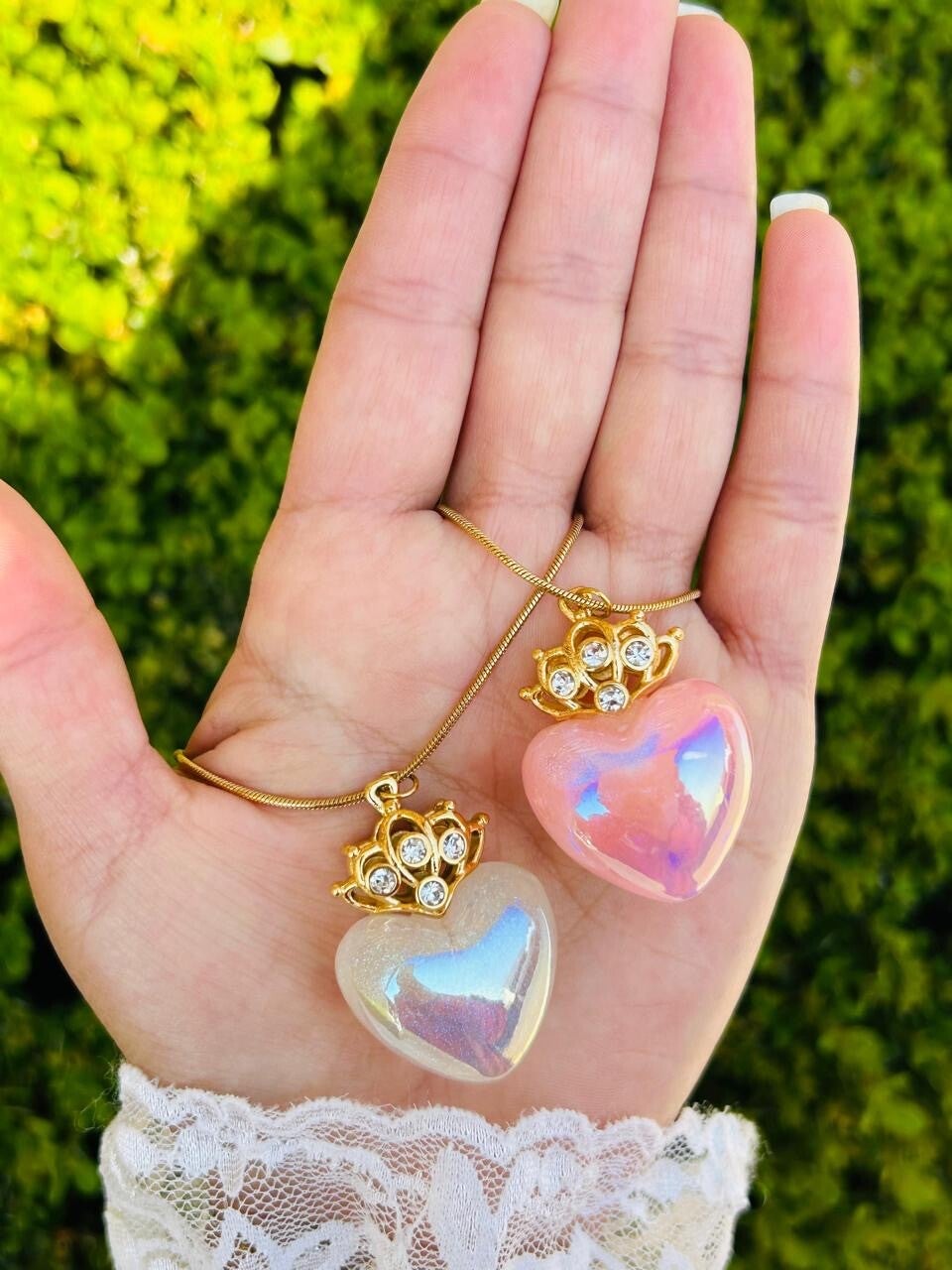 Collar corazon corona (eligue el tono)