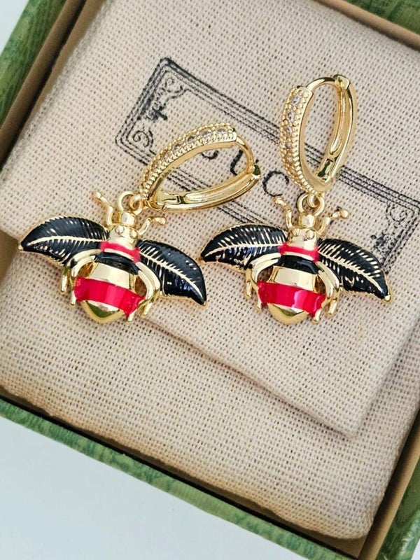Huggies abeja Gucci