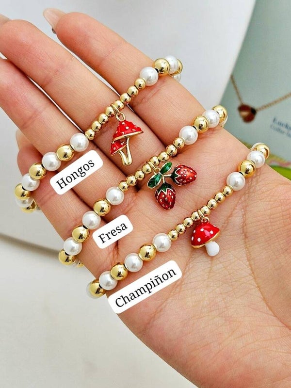 Pulsera fresa ,hongo y Hongito (eligue el modelo )