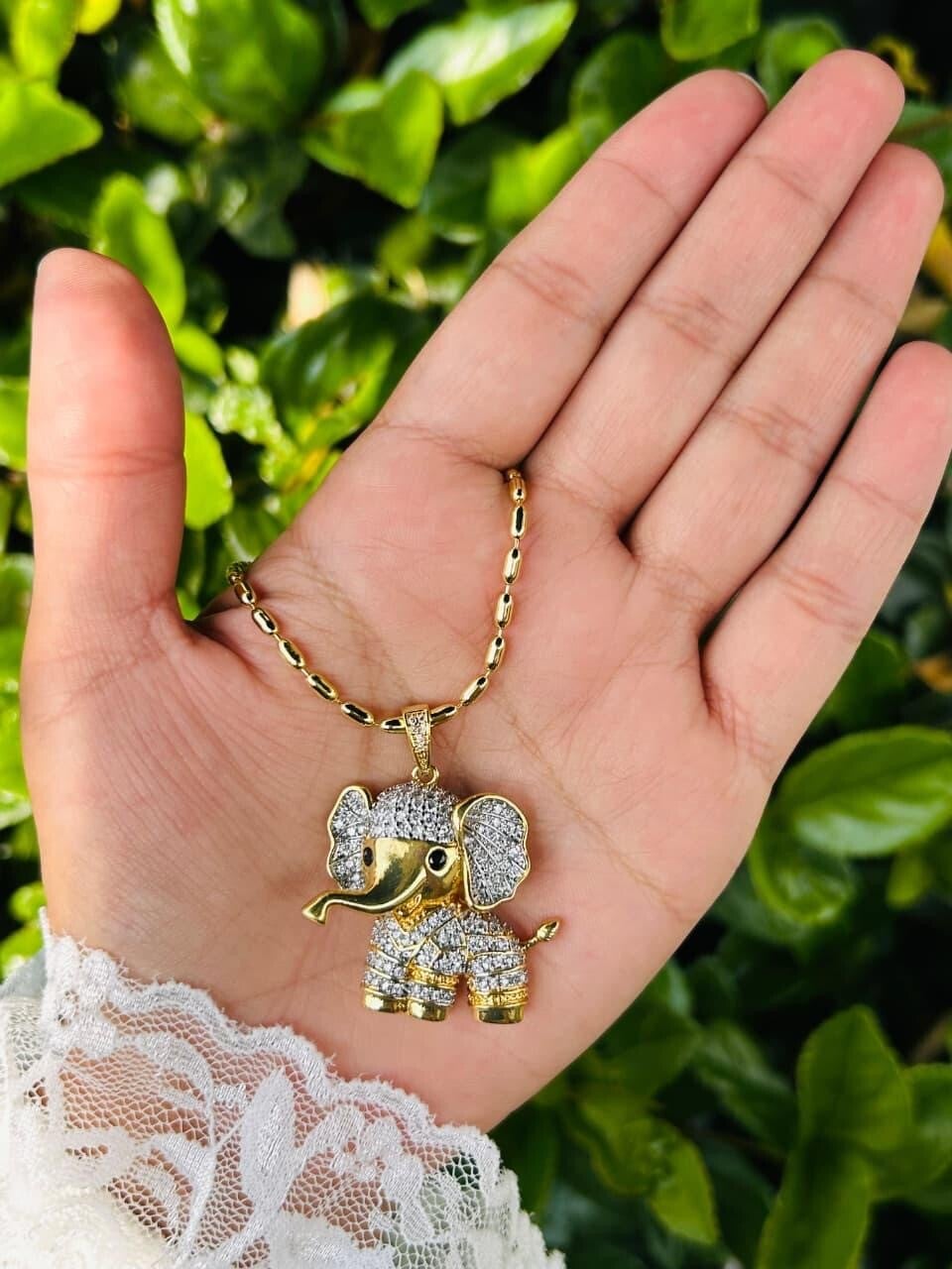 Collar elefante bebe