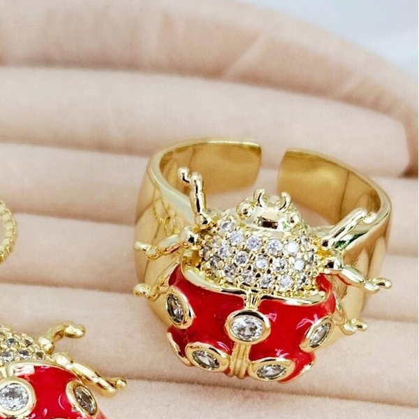 Anillo catarina roja