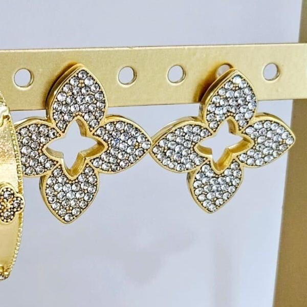 Arete van cleeff bitono