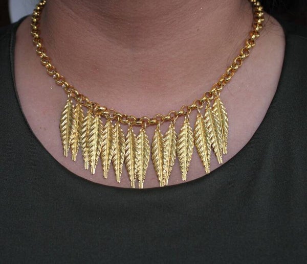 COLLAR HOJITAS